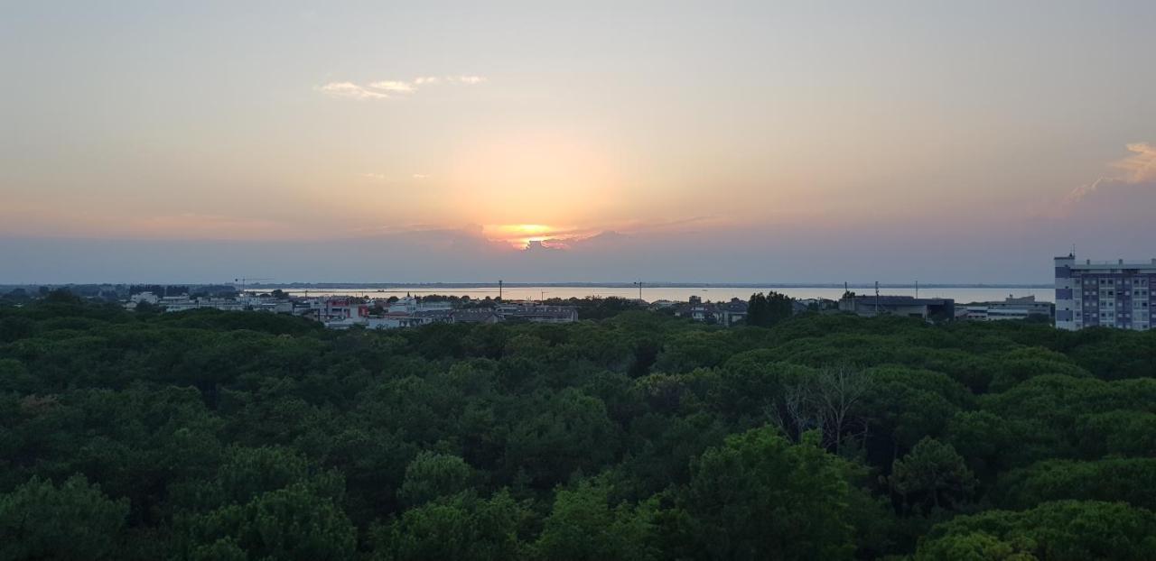 International Seaview Apartments Lignano Sabbiadoro Exterior foto